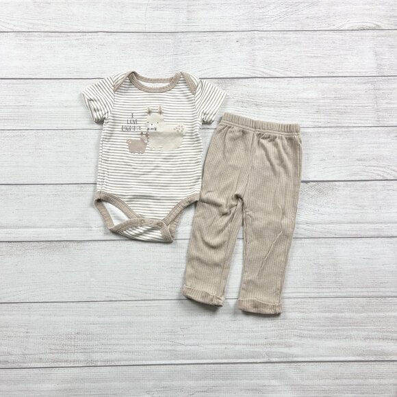 Chick Pea Bunny Graphic Outfit - Picture 3 of 4